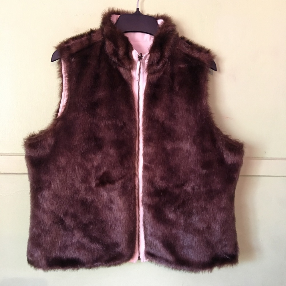 Women’s Reversible Vest